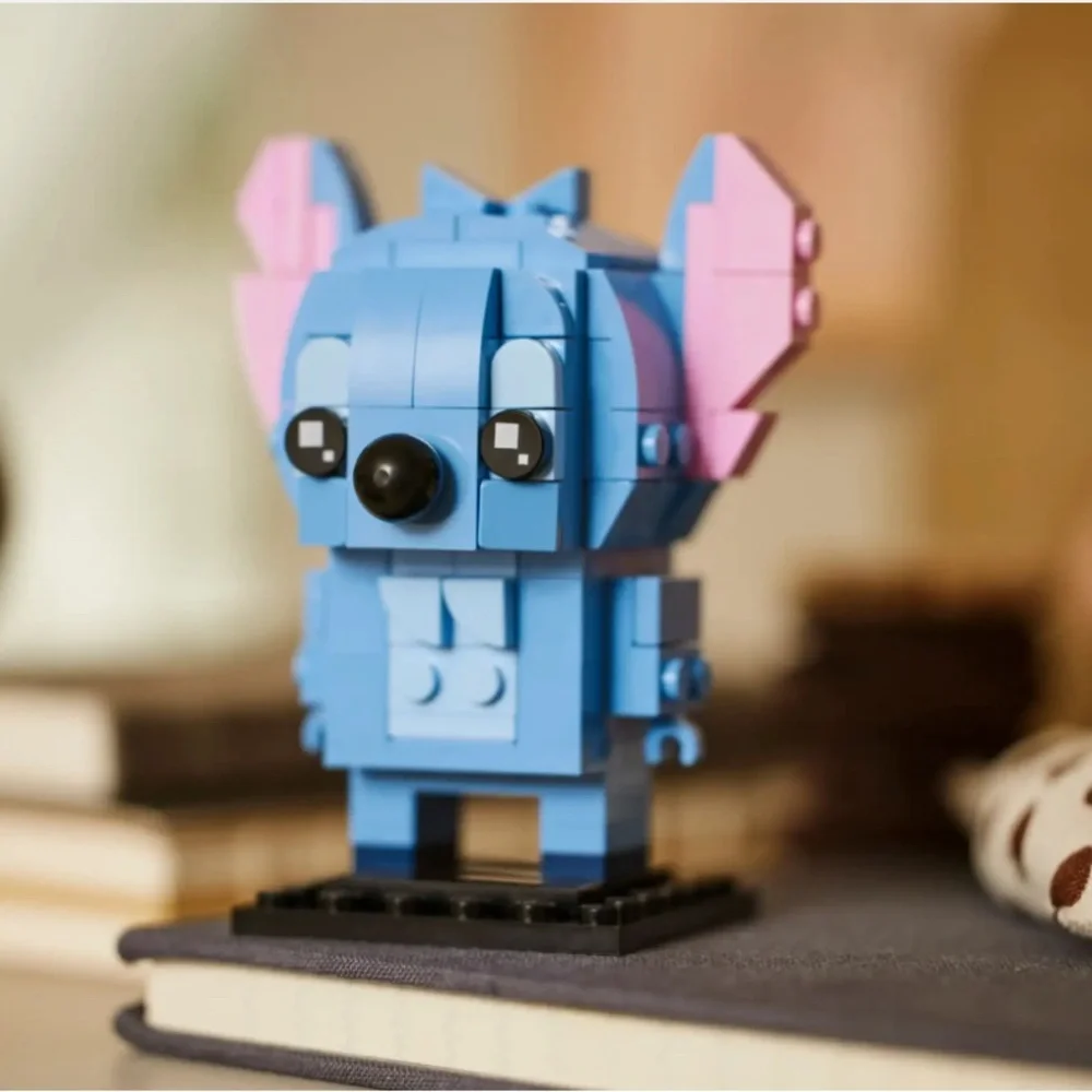 LEGO Stitch Disney Brickheadz # 40674 NEW in Sealed Box